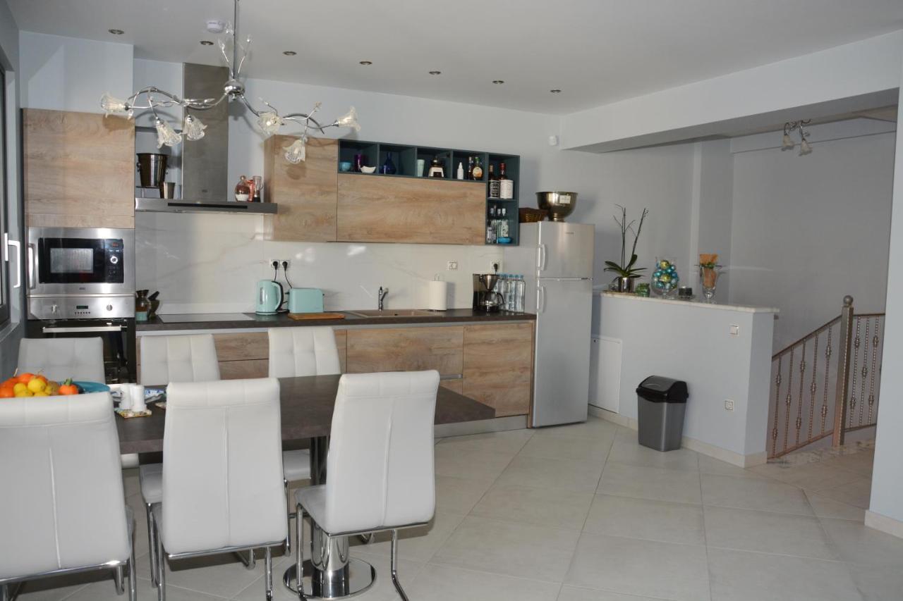 Pegasus Sea View Luxury Apartments Vrasná Kültér fotó