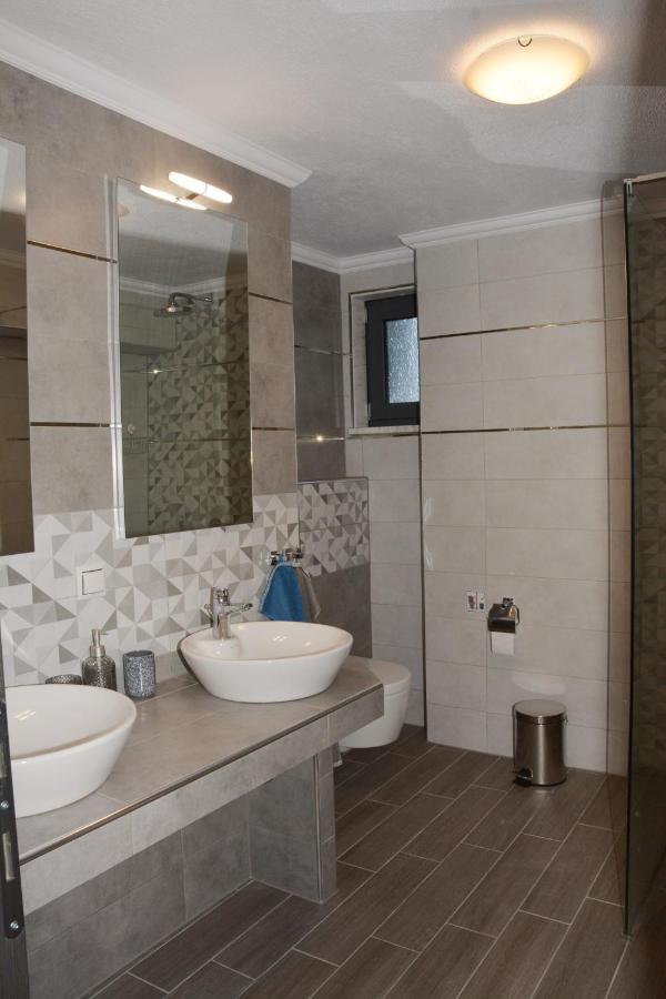 Pegasus Sea View Luxury Apartments Vrasná Kültér fotó